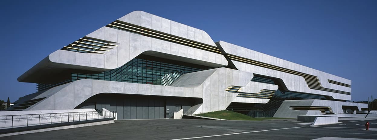 آثار معماری زاها حدید