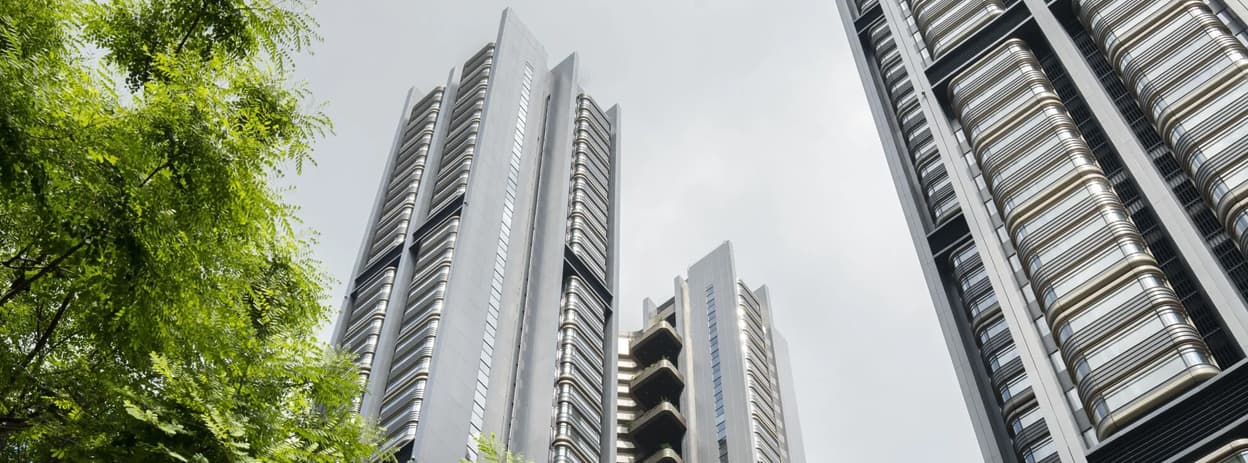 برج طراحی شده توسط گروه معماری نورمن فاستر