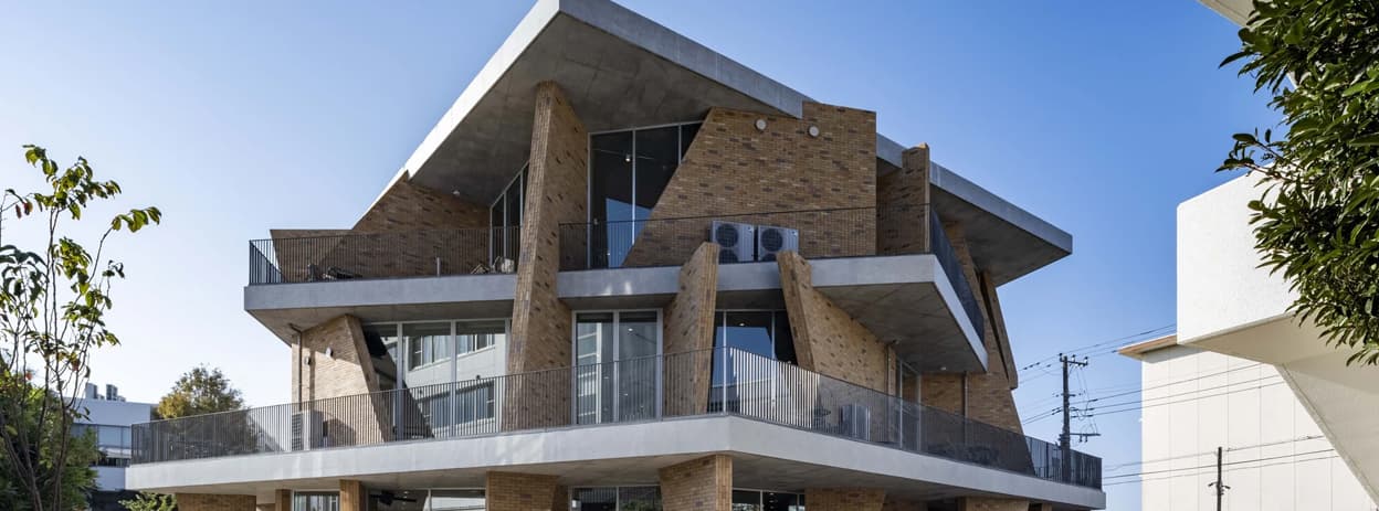 معماری کتابخانه دبیرستانی در کاناگاوا ژاپن
