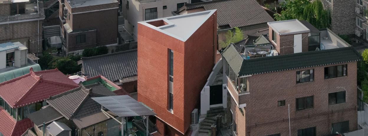 آپارتمان لایه ای در زمین 98 متر مربعی